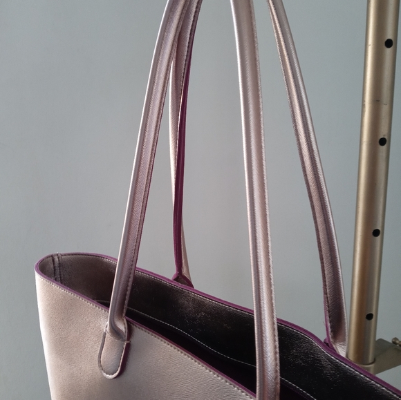 Bath and Body Works Vip Rose Gold Tote Bag - Picture 3 of 4